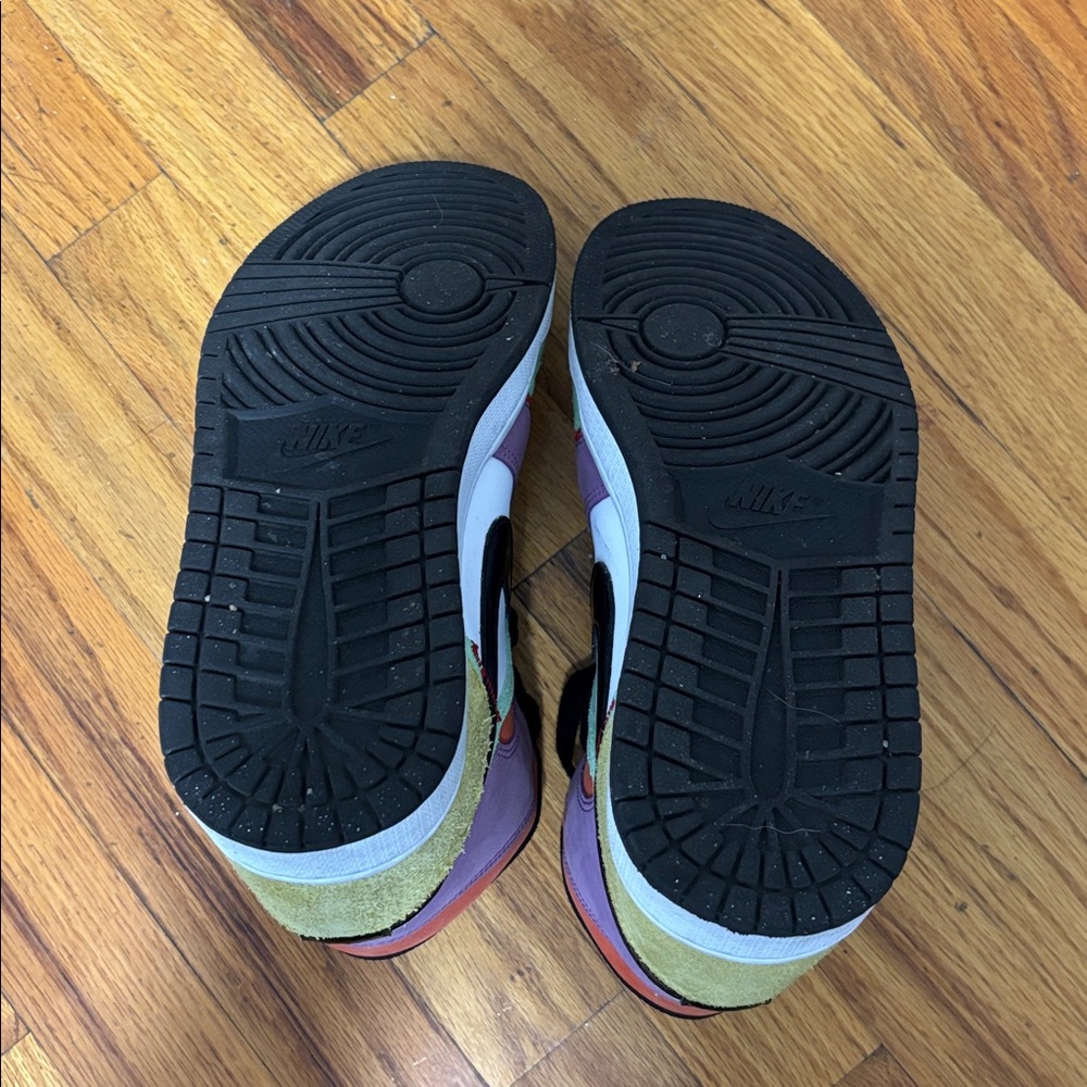 Women’s Air Jordan 1 Mid SE multicolor - Picture 3 of 5